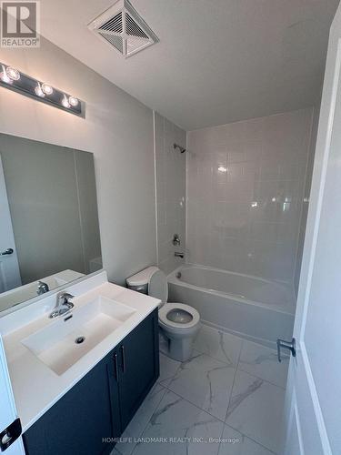 109 - 1593 Rose Way, Milton, ON - Indoor Photo Showing Bathroom