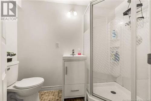 18 Lawson Avenue, Riverview, NB - Indoor Photo Showing Bathroom