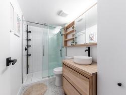 Ensuite bathroom - 