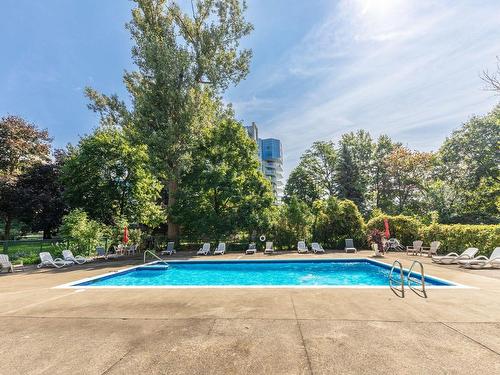 Pool - 214-40 Av. Du Rhône, Saint-Lambert, QC - Outdoor With In Ground Pool With Backyard