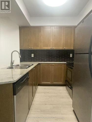 903 - 763 Bay Street, Toronto, ON - Indoor Photo Showing Kitchen With Double Sink With Upgraded Kitchen