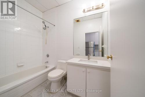 201 - 10 Queens Quay W, Toronto, ON - Indoor Photo Showing Bathroom