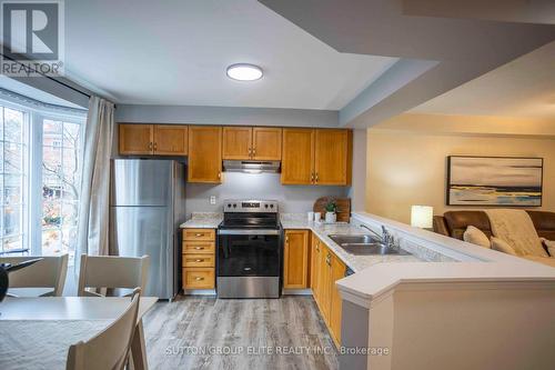 98 Mosaics Avenue, Aurora, ON - Indoor Photo Showing Kitchen With Double Sink