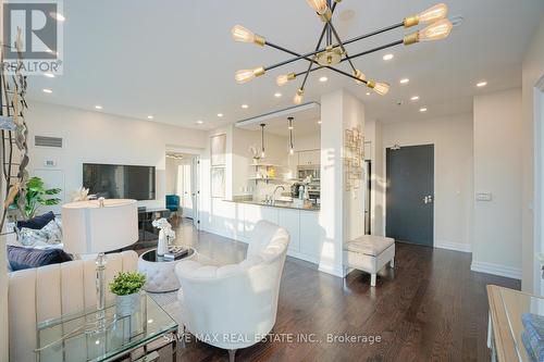 4202 - 2230 Lake Shore Boulevard W, Toronto, ON - Indoor Photo Showing Dining Room