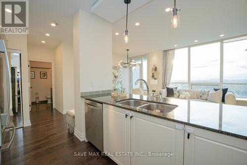 4202 - 2230 Lake Shore Boulevard W, Toronto, ON - Indoor Photo Showing Kitchen With Double Sink With Upgraded Kitchen