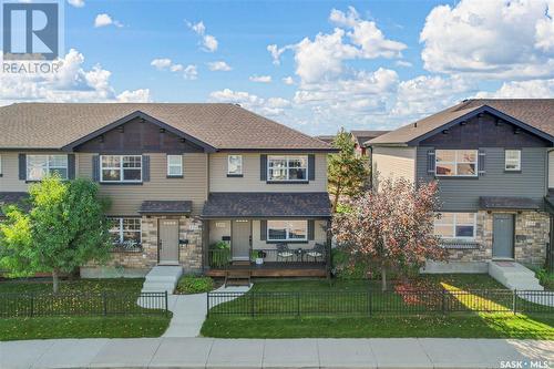 220 Langlois Way, Saskatoon, SK - Outdoor With Facade