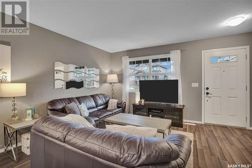 220 Langlois Way, Saskatoon, SK - Indoor Photo Showing Living Room