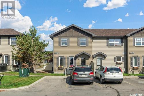 220 Langlois Way, Saskatoon, SK - Outdoor