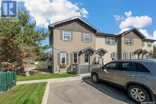 220 Langlois Way, Saskatoon, SK - Outdoor