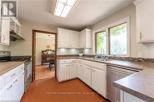 43 Berford Lake Road, South Bruce Peninsula, ON - Indoor Photo Showing Kitchen With Double Sink