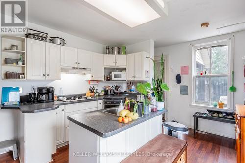 167 Broadway Street, North Middlesex (Parkhill), ON - Indoor Photo Showing Kitchen