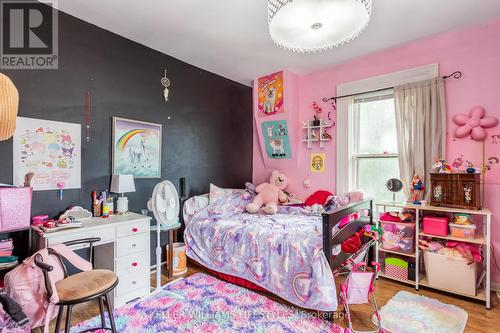 167 Broadway Street, North Middlesex (Parkhill), ON - Indoor Photo Showing Bedroom