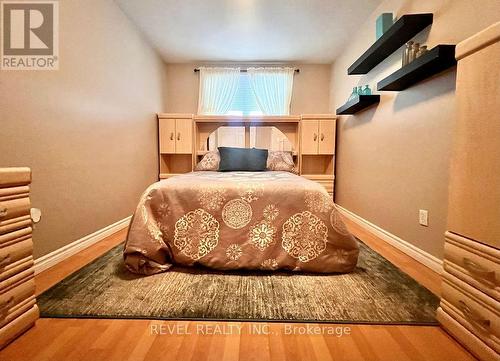 141 Malette Crescent, Timmins (Tnw - Riverpark), ON - Indoor Photo Showing Bedroom