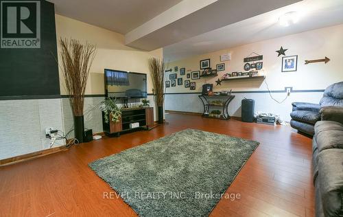 141 Malette Crescent, Timmins (Tnw - Riverpark), ON - Indoor Photo Showing Living Room