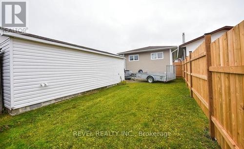 141 Malette Crescent, Timmins (Tnw - Riverpark), ON - Outdoor With Exterior