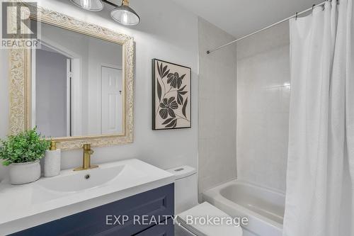 94 - 1168 Arena Road, Mississauga, ON - Indoor Photo Showing Bathroom