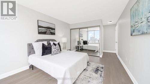 1504 - 22 Hanover Road, Brampton, ON - Indoor Photo Showing Bedroom