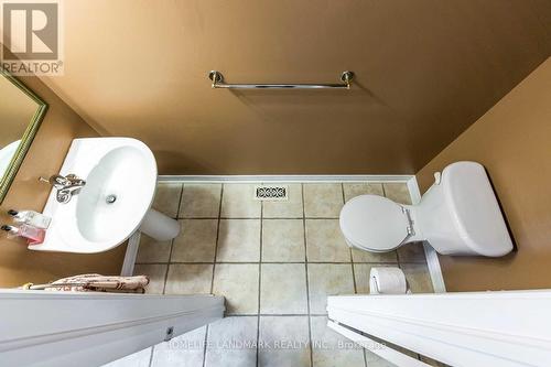 7 - 300 Ravineview Way S, Oakville, ON - Indoor Photo Showing Bathroom