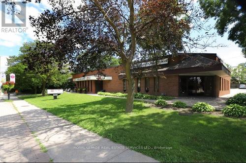 1654 Lakeshore Road W, Mississauga, ON 