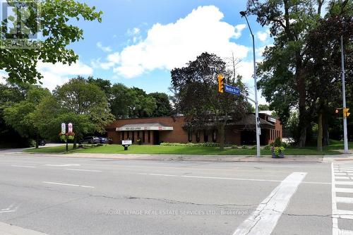 1654 Lakeshore Road W, Mississauga, ON 