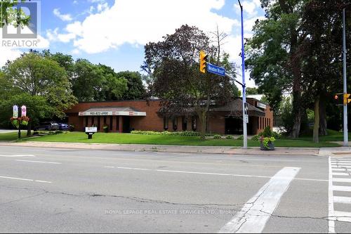 1654 Lakeshore Road W, Mississauga, ON 