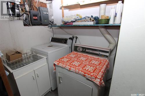 618 31St Street W, Saskatoon, SK - Indoor Photo Showing Laundry Room