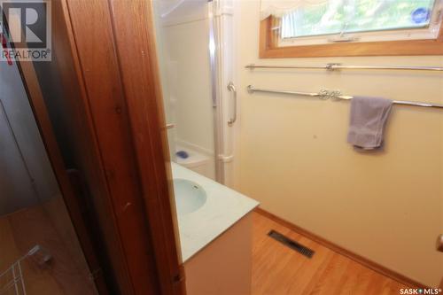 618 31St Street W, Saskatoon, SK - Indoor Photo Showing Bathroom