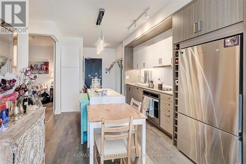 Gr25 - 1575 Lakeshore Road W, Mississauga, ON - Indoor Photo Showing Kitchen With Stainless Steel Kitchen With Upgraded Kitchen