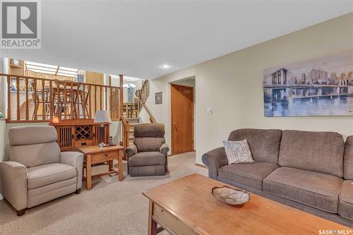 478 Anglin Court, Saskatoon, SK - Indoor Photo Showing Living Room