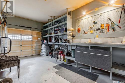 478 Anglin Court, Saskatoon, SK - Indoor Photo Showing Garage