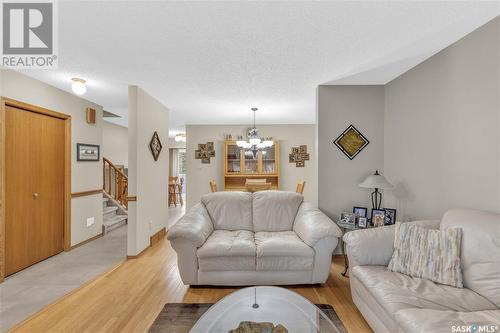 478 Anglin Court, Saskatoon, SK - Indoor Photo Showing Living Room