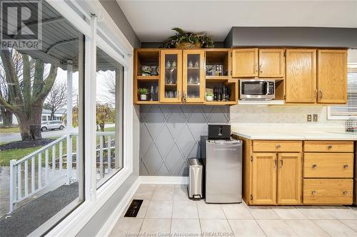 2349 Aubin Road, Windsor, ON - Indoor Photo Showing Other Room