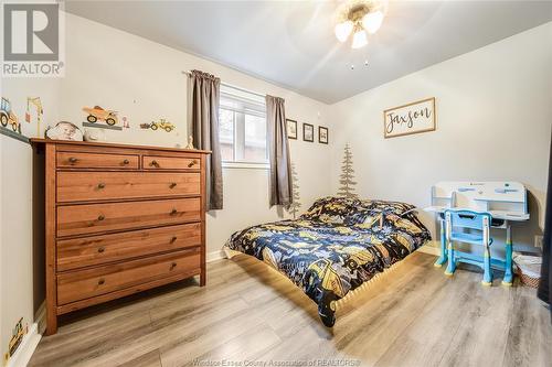 2349 Aubin Road, Windsor, ON - Indoor Photo Showing Bedroom