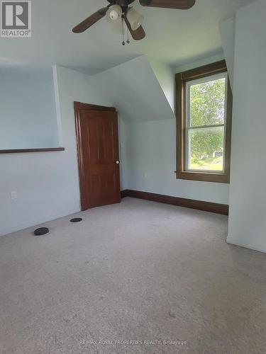 293 Ashley Street, Belleville, ON - Indoor Photo Showing Other Room