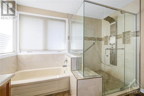 372 River Ridge Crescent, Ottawa, ON - Indoor Photo Showing Bathroom