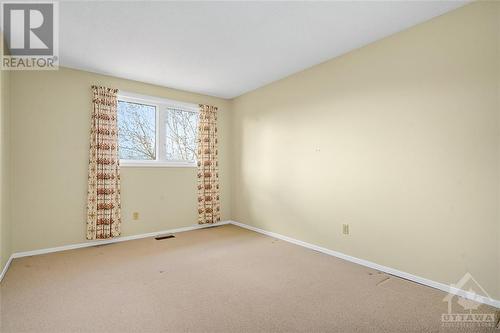 372 River Ridge Crescent, Ottawa, ON - Indoor Photo Showing Other Room