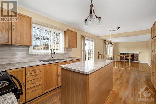 372 River Ridge Crescent, Ottawa, ON - Indoor Photo Showing Kitchen With Double Sink