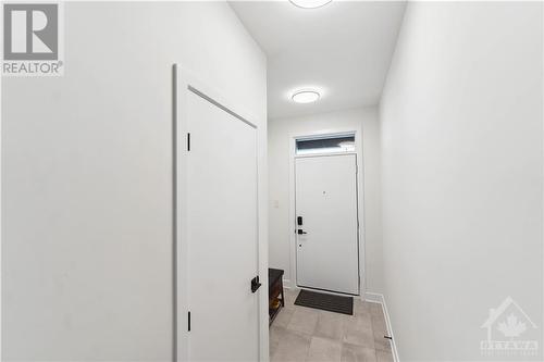 4793 Bank Street Unit#D, Ottawa, ON - Indoor Photo Showing Other Room