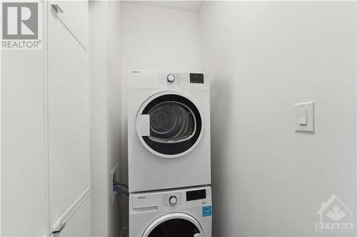 D - 4793 Bank Street, Leitrim (2501 - Leitrim), ON - Indoor Photo Showing Laundry Room