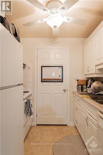 208 - 6376 Bilberry Drive, Ottawa, ON - Indoor Photo Showing Kitchen