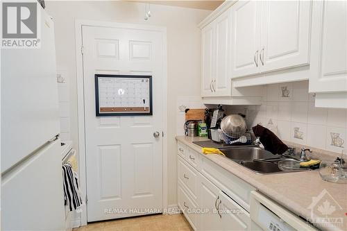 208 - 6376 Bilberry Drive, Ottawa, ON - Indoor Photo Showing Kitchen With Double Sink