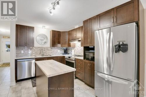 372 Solstice Crescent, Russell, ON - Indoor Photo Showing Kitchen