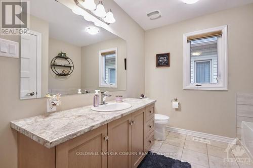 372 Solstice Crescent, Russell, ON - Indoor Photo Showing Bathroom