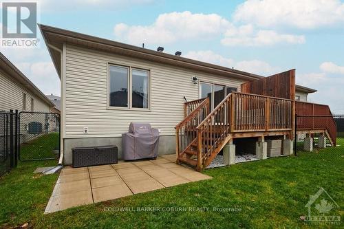 372 Solstice Crescent, Russell, ON - Outdoor With Deck Patio Veranda With Exterior