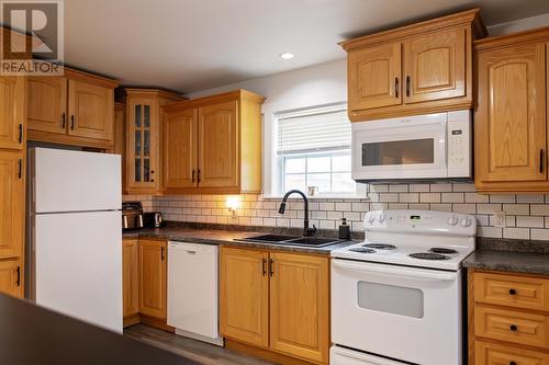 20 Bowes Street, Gander, NL - Indoor Photo Showing Kitchen With Double Sink