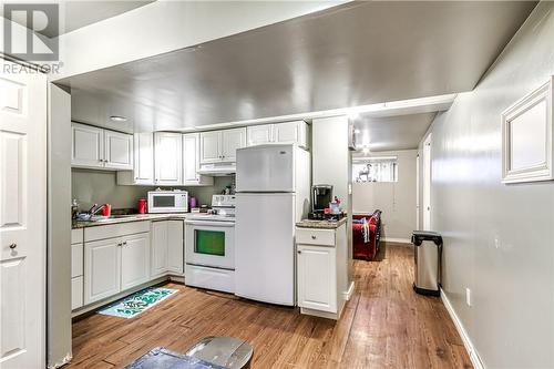 78 Logan Avenue, Sudbury, ON - Indoor Photo Showing Kitchen