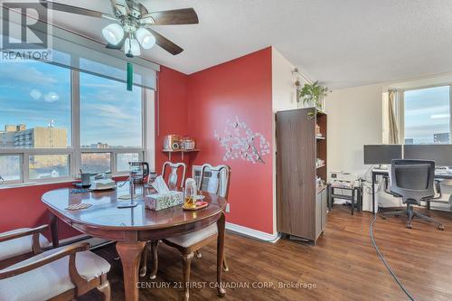 702 - 76 Base Line Road W, London, ON - Indoor Photo Showing Dining Room