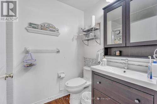 702 - 76 Base Line Road W, London, ON - Indoor Photo Showing Bathroom