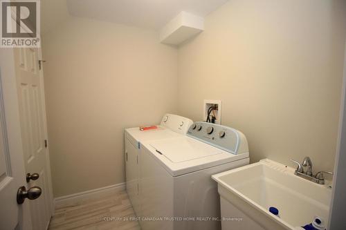 94 - 70 Fiddlers Green Road, London, ON - Indoor Photo Showing Laundry Room