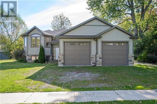 4032 Chippawa Parkway, Niagara Falls (Chippawa), ON - Outdoor With Facade